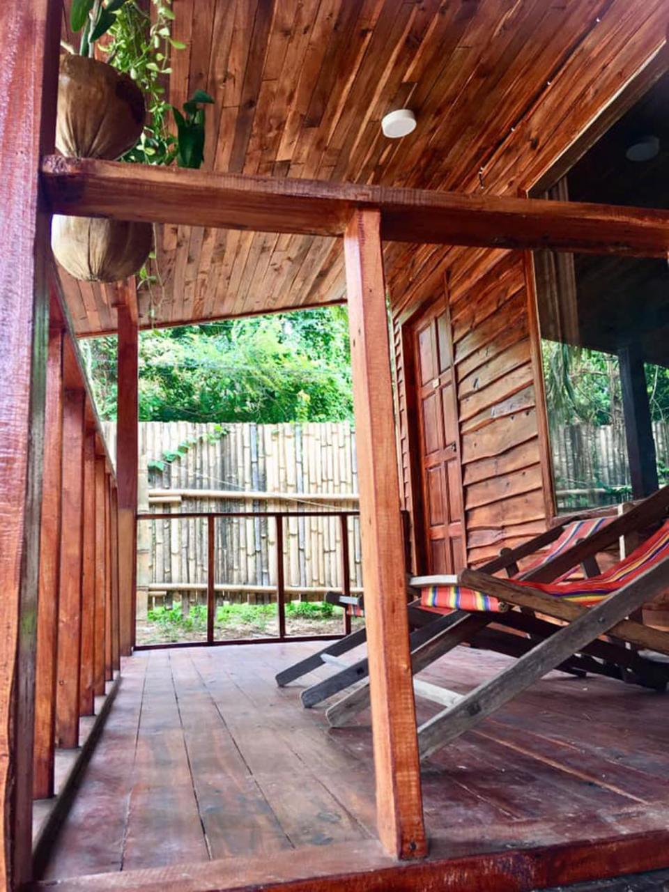 Lanta A Toi House Hotel Koh Lanta Exterior photo