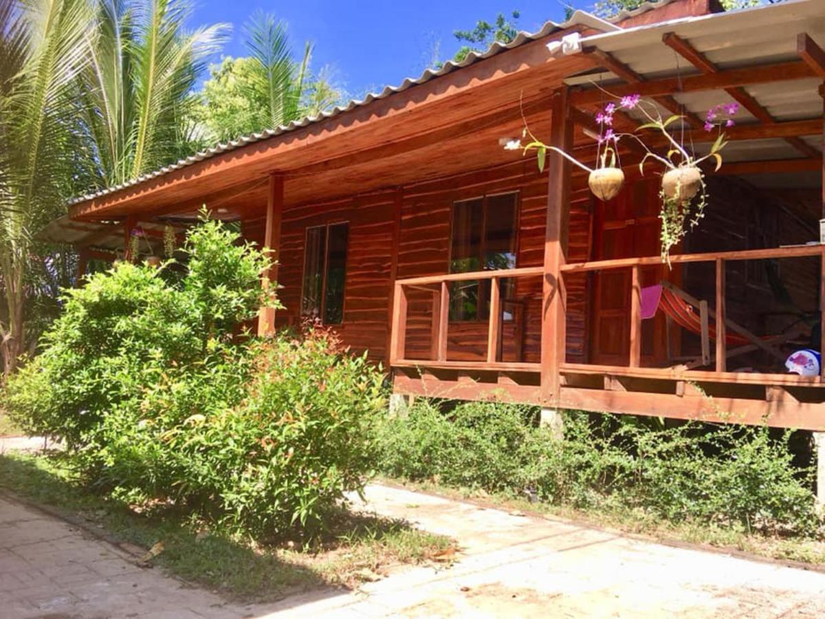 Lanta A Toi House Hotel Koh Lanta Exterior photo